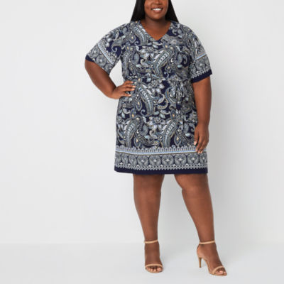 three quarter sleeve shift dress