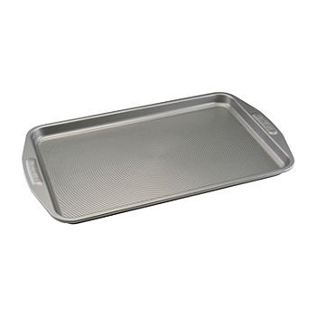 Baking & Cookie Sheets in Bakeware