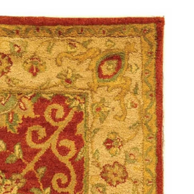 Safavieh Georgeanna Traditional Area Rug