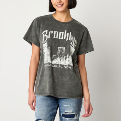 Juniors Brooklyn Williamsburg Night Oversizd Tee Womens Crew Neck Short Sleeve Graphic T-Shirt