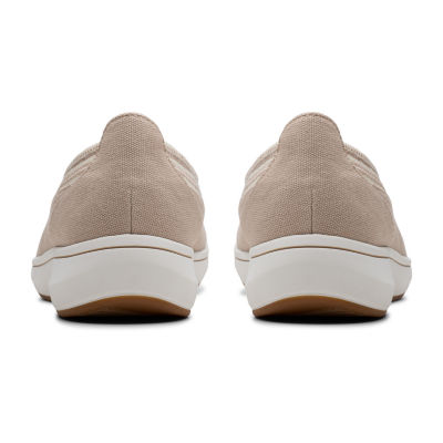 Clarks Cloudsteppers Breezesky Air Womens Round Slip-On Shoe