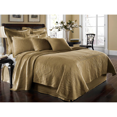 Historic Charleston Collection™ King Charles Matelassé Coverlet