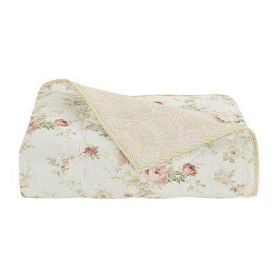 Queen Street Amina Floral Hypoallergenic Quilt