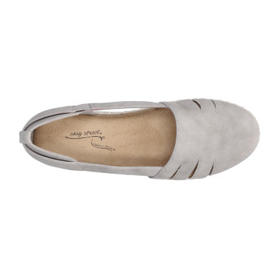 Easy Street Womens Bugsy Slip-On Shoe