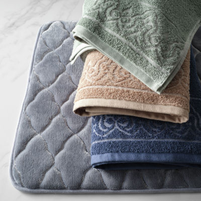Broadhaven Elegant Scroll Bath Towel