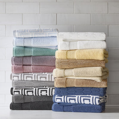 Liz Claiborne Signature Plush Bath Towel