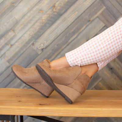 Journee Collection Womens Mylee Wedge Heel Booties