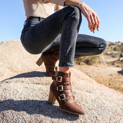 Journee Collection Womens Winsley Stacked Heel Booties