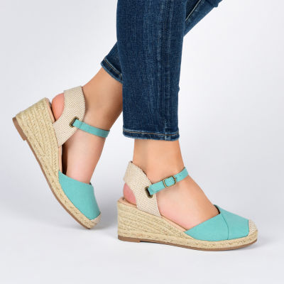 Journee Collection Womens Ashlyn Wedge Heel Pumps
