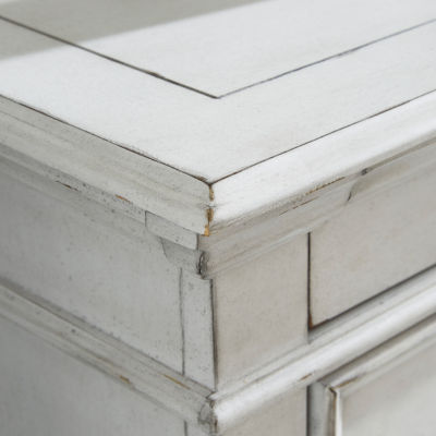 Signature Design by Ashley® Kaelyn 7-Drawer Chest