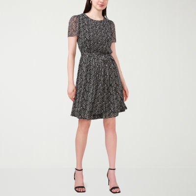 MSK Short Sleeve Leaf Fit + Flare Dress