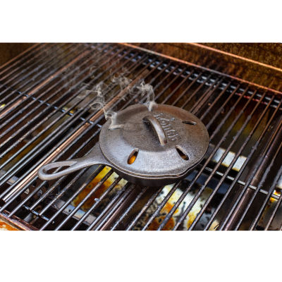 Lodge Cookware Smoker