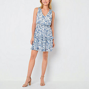 Melonie T Petite Sleeveless Floral Fit + Flare Dress