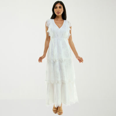 Premier Amour Tiered Lace Sleeveless Maxi Dress