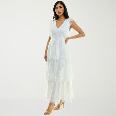 Premier Amour Tiered Lace Sleeveless Maxi Dress