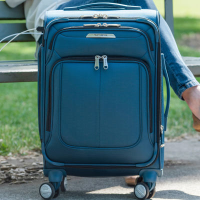 Samsonite Solyte Dlx 20"  Expandable Lightweight Luggage