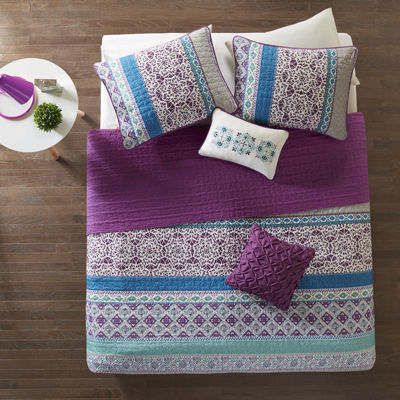 Intelligent Design Adley Reversible Quilt Set With Throw Pillows