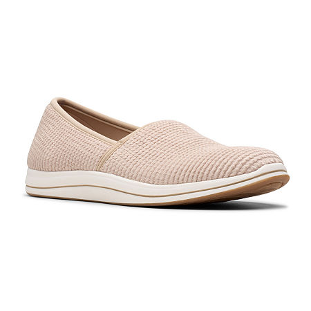 Clarks Breeze Stretch Womens Round Closed Toe Slip-On Shoe, 8 Medium, Beige