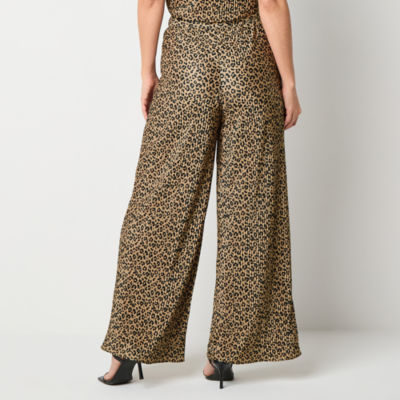 Bold Elements Wide Leg Pleated Pant