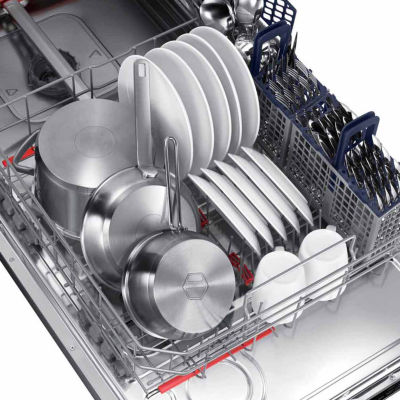 Samsung ENERGY STAR® 24" Waterwall™ Dishwasher