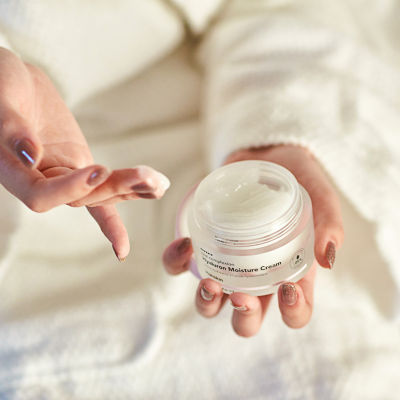 Hanskin Hyaluron Moisture Cream