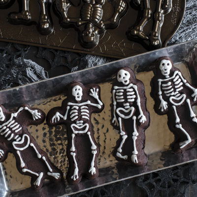 Nordicware Spooky Skeleton 1.85-Cup Cakelette Pan