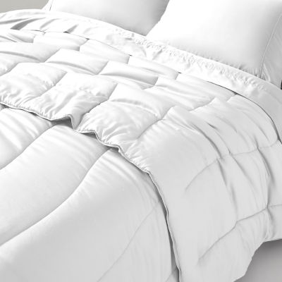 Modern Threads Plush Midweight Comforter