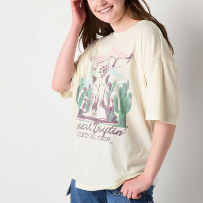 Juniors Desert Darling Oversized Womens Crew Neck Short Sleeve Graphic T-Shirt