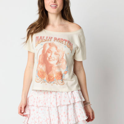 New World Juniors Dolly Parton Off The Shoulder Womens Crew Neck Short Sleeve Graphic T-Shirt