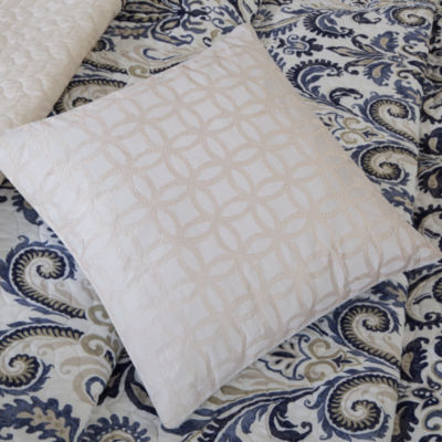 Madison Park Cardiff 6-Pc Reversible Quilt Set With Throw Pillows