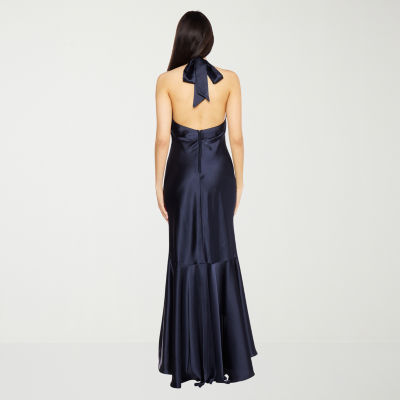 Premier Amour Sleeveless Evening Gown