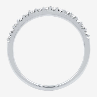 1/4 CT. T.W. Lab Grown White Diamond 10K Gold Wedding Band