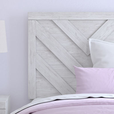 Signature Design by Ashley® Chickasaw Rectangular Bed