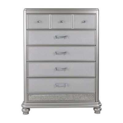 Signature Design by Ashley® Coralayne 5-Drawer Chest