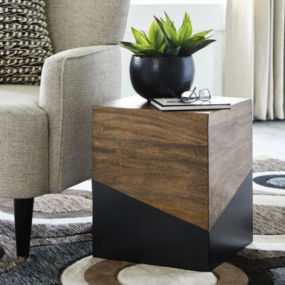 Signature Design by Ashley® Trailbend Two Tone End Table