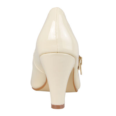 Journee Collection Womens Wendy Pumps