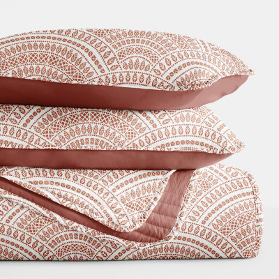 Casual Comfort Scallop Reversible Quilt Set