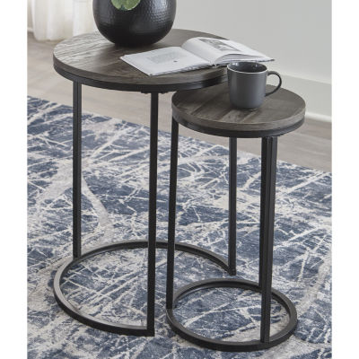 Signature Design by Ashley® Briarsbor Living Room Collection Nesting Tables