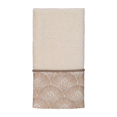 Avanti Deco Shell Ivory Embellished Bordered Bath Towel