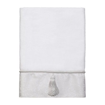 Avanti Manor Hill White Embellished Bordered Bath Towel