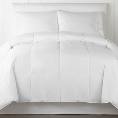 Home Expressions Light Warmth Down Alternative Comforter