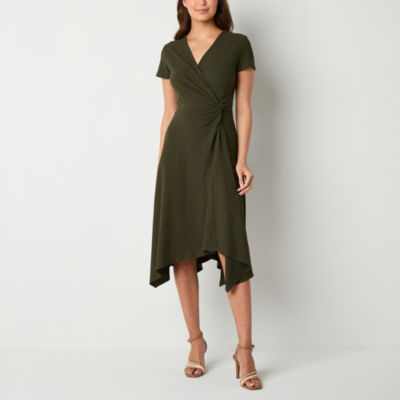 perceptions womens short sleeve midi fit flare dress Perceptions Womens Petite Short Sleeve Floral Fit + Flare Dress
