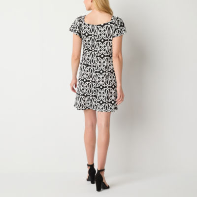 Robbie Bee Short Sleeve Puff Print Shift Dress