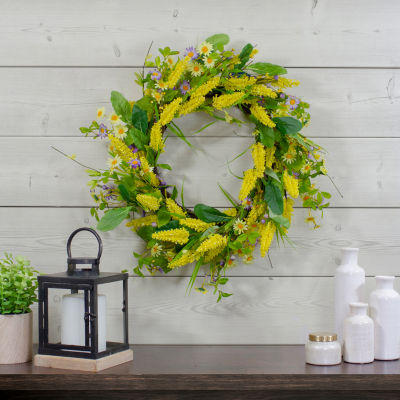 Northlight 25in Daisy And Berry Floral Indoor Christmas Wreath