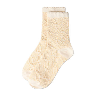 MeMoi Textured Floral Scallop Edge Womens Breathable 1 Pair Quarter Ankle Socks