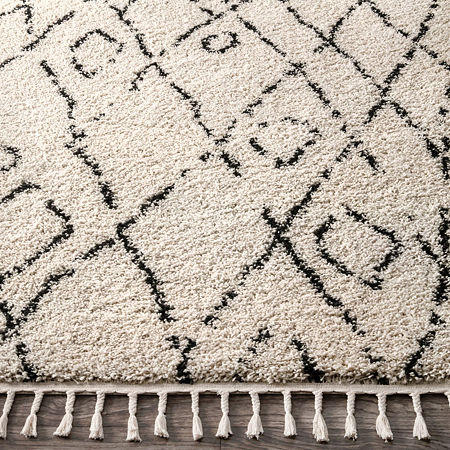 NuLoom Nieves Moroccan Diamond Tassel Rectangular Rug, One Size, White