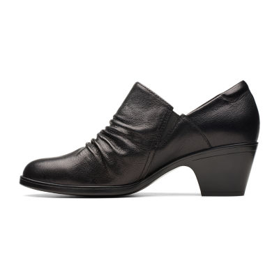 Clarks Emily Cve Womens Round Closed Toe Slip-On Shoe