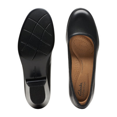 clarks block heel pumps