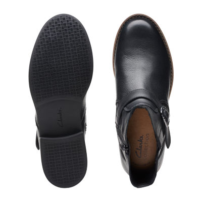 Clarks Womens Camzin Loop Flat Heel Booties