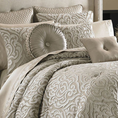 Queen Street Antonia 4-pc. Damask + Scroll Comforter Set
